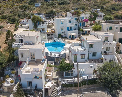 Korifi Suites & Apartments