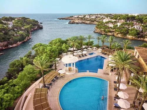 Robinson Cala Serena