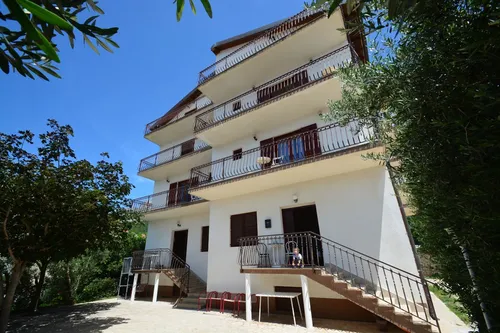 Paskutinės minutės kelionė в Nemira Pansion 3☆ Kroatija, Omis