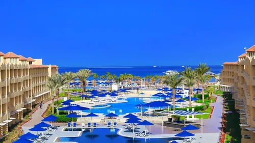 Amwaj Beach Club Resort & Aquapark