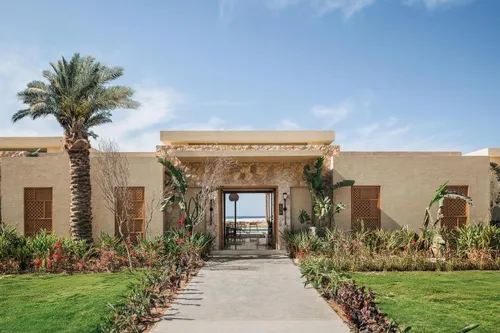 Sakhra Hotel & Spa Almaza Bay