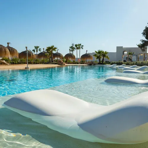 Eques Petit Resort Hotel
