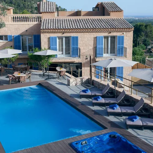 Es Corte Vell Inland Hotel