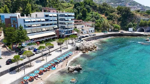 Горящий тур в New York 4☆ Албания, Влера