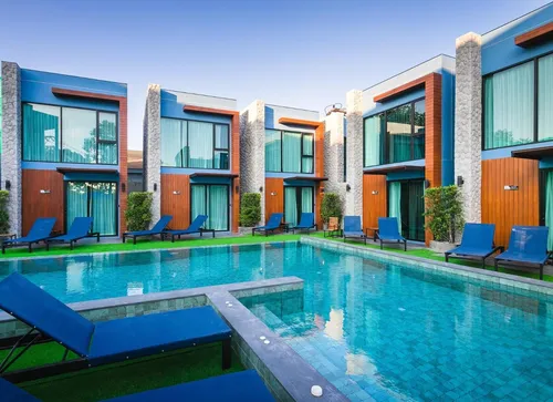 Peace Blue Naiharn Resort Phuket