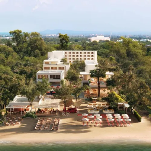 The Standard, Pattaya Na Jomtien