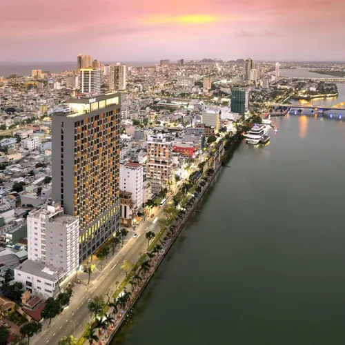 Wink Icon Hotel Danang Riverside