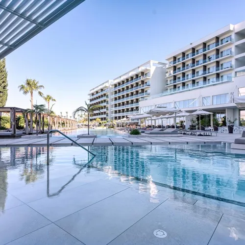 Chrysomare Beach Hotel & Resort