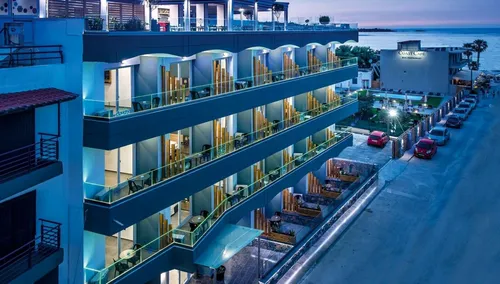 Enorme Infinity Beach