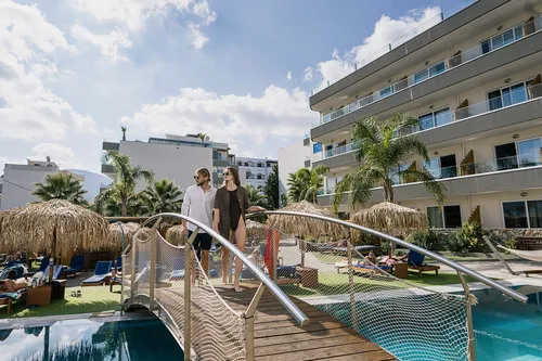 Enorme Infinity Beach