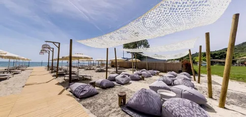 Effect Algara Beach Resort