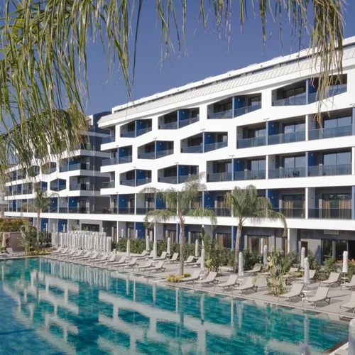 Liu Resorts