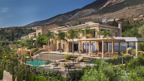 F ZEEN Kefalonia