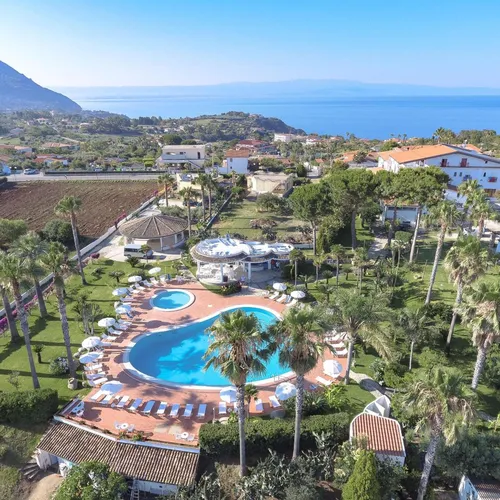 Costa Azzurra Hotel & Residence