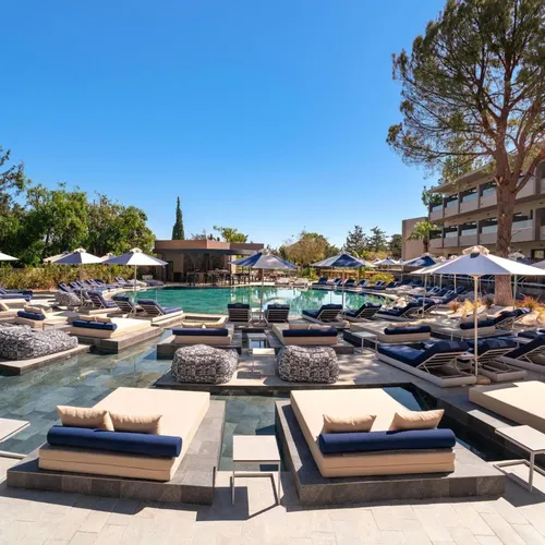 Cabu Hotel