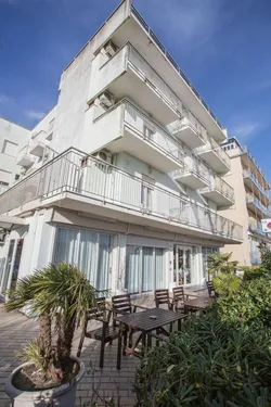 Nizza Riccione B&B Hotel