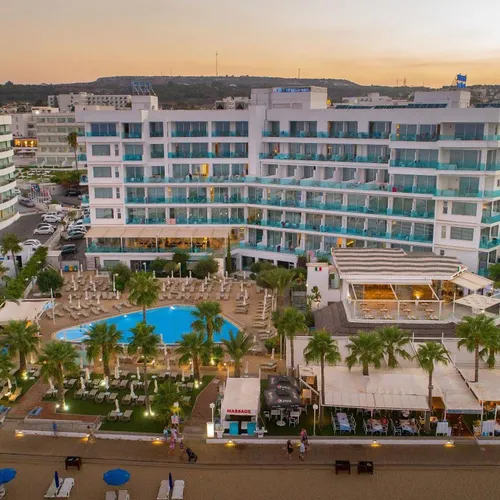 Vrissaki Beach Hotel