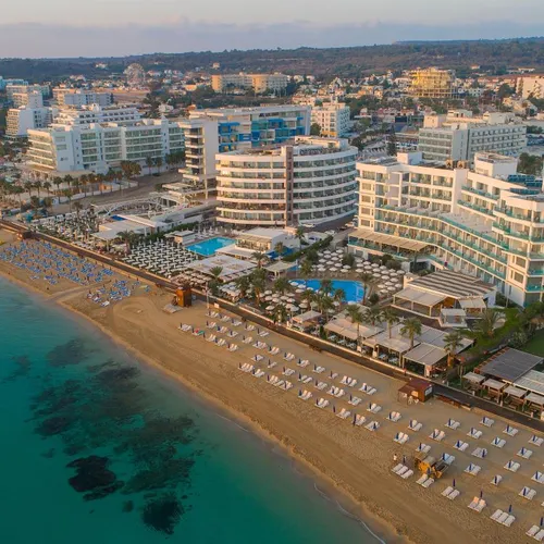 Vrissaki Beach Hotel