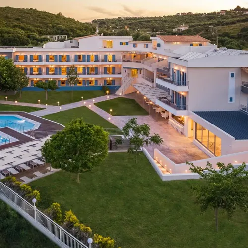 Paradise Resort