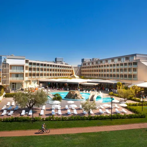 Aminess Maestral Hotel