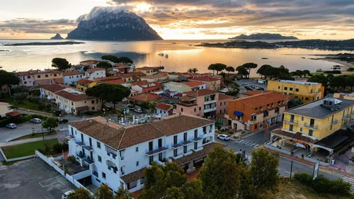 Il Faro Di Molara Hotel