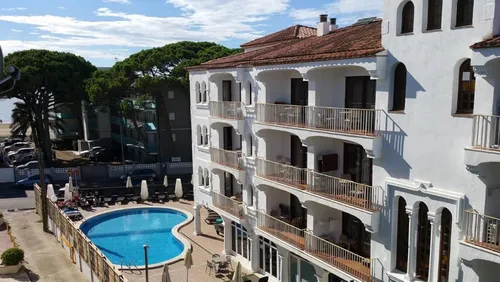 Emerald Sun Hotel