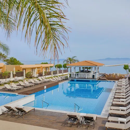 Villa Di Mare Seaside Suites