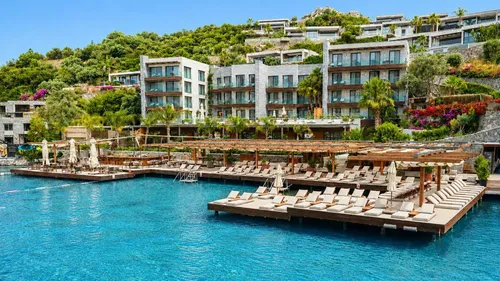Mare Deluxe Residences & Villas
