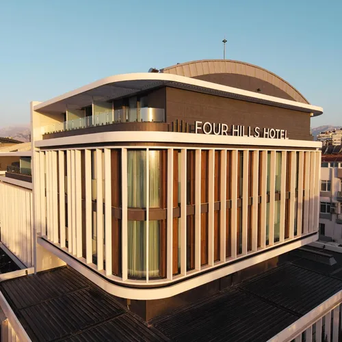 Four Hills Hotel