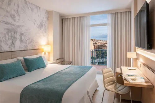 Salles Hotel Malaga Centro