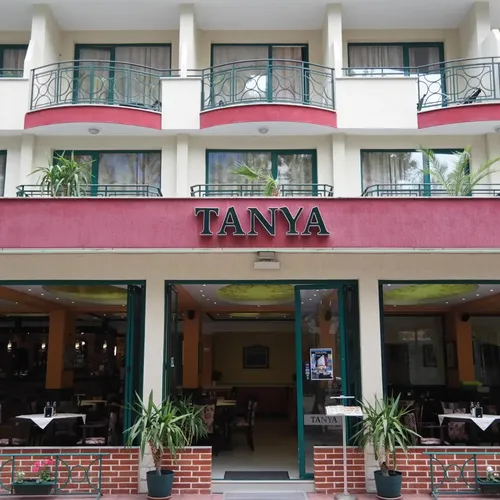 Tanya Hotel