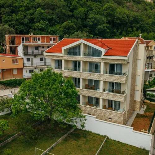 Via Mare Apartments