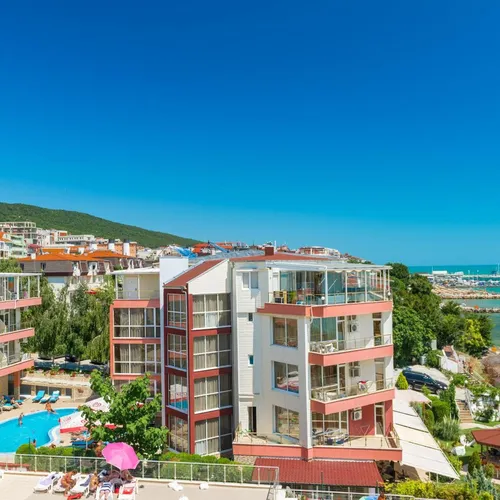 Iris Beach Hotel