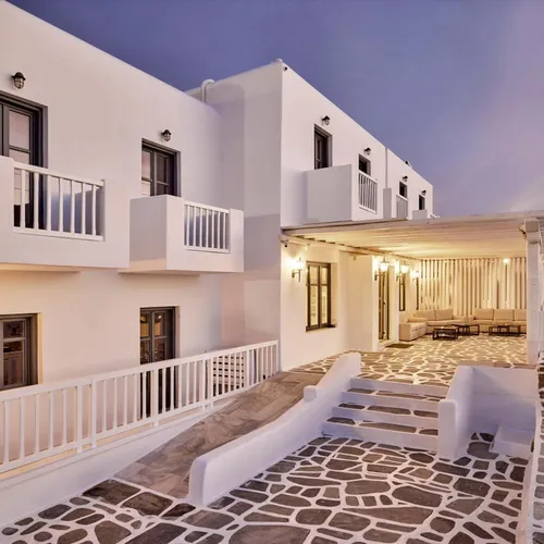 Adonis Hotel