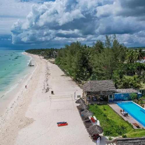 La Perla Beach Resort