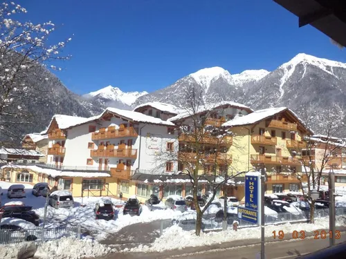 Canada Hotel di Pinzolo