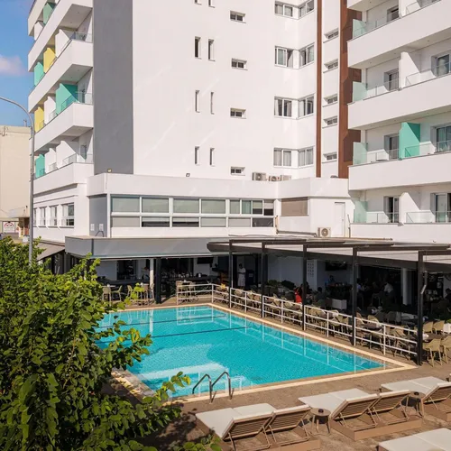 Pefkos City Hotel