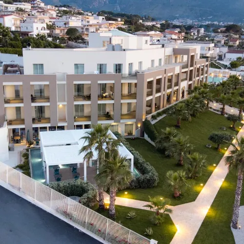 Resort La Battigia Beach & Spa
