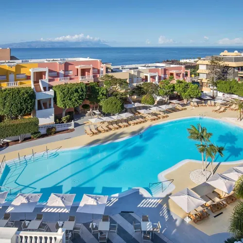Servatur Isora Suites