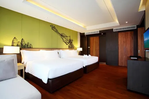 Graceland Khaolak Beach Resort