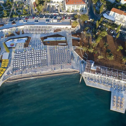 Park Grand Hotel