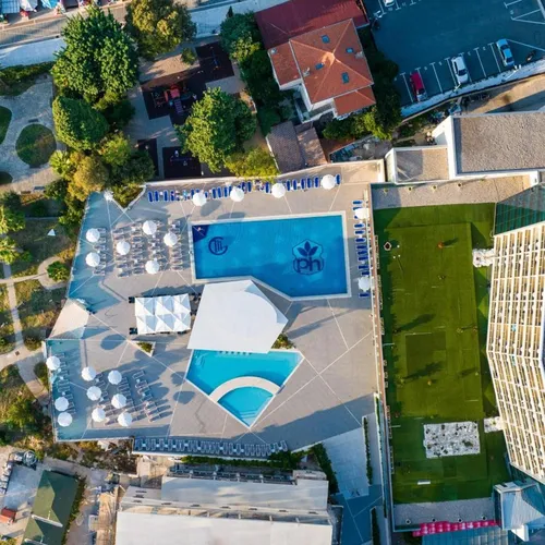 Park Grand Hotel